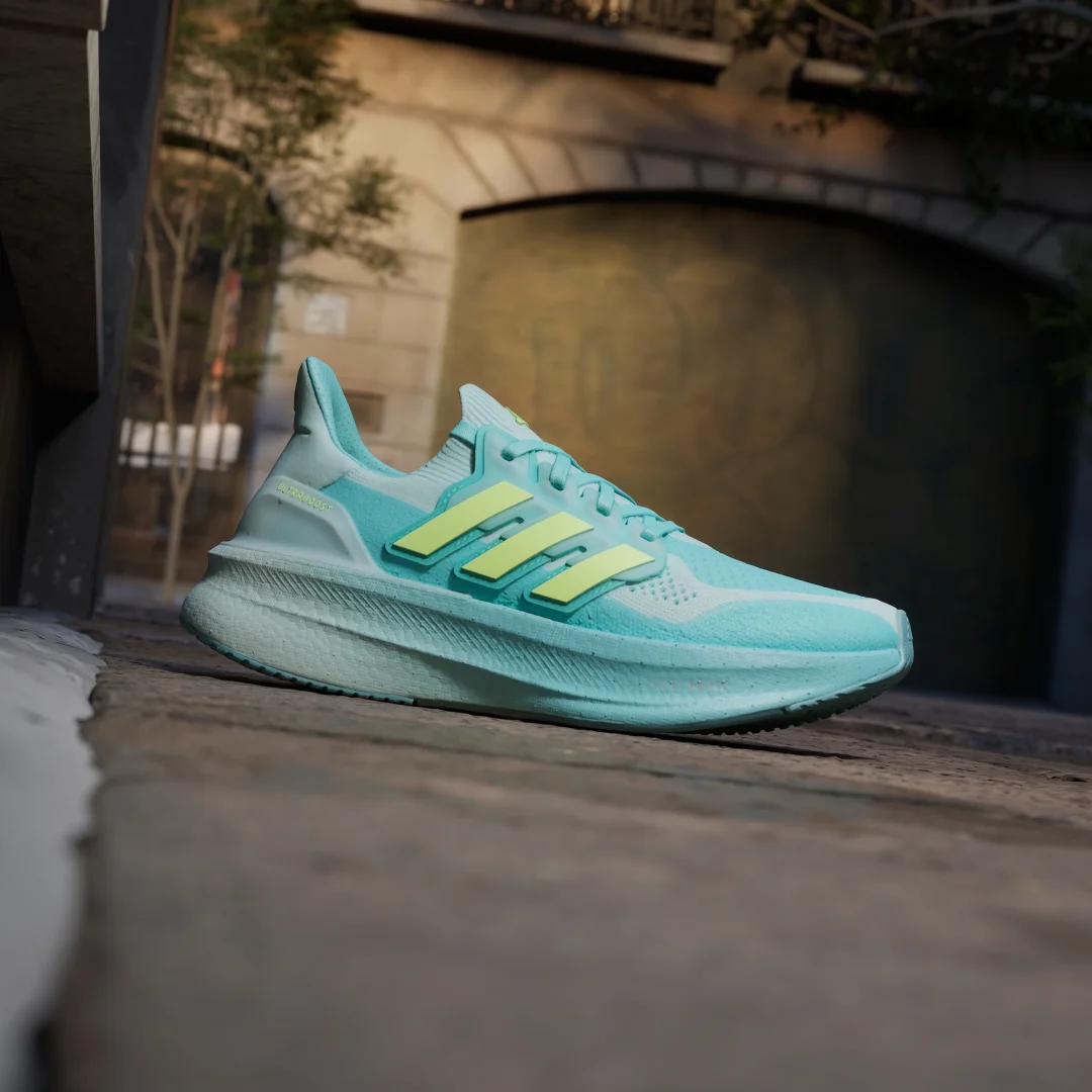 Detalle 2 de Zapatilla Ultraboost 5 Turquesa de Adidas — análisis práctico para decidir si merece la pena