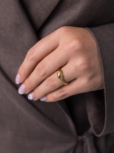 Detalle 2 de Purelei Knoten Ring – offener Edelstahlring mit knotendem Design, verstellbar und wasserfest