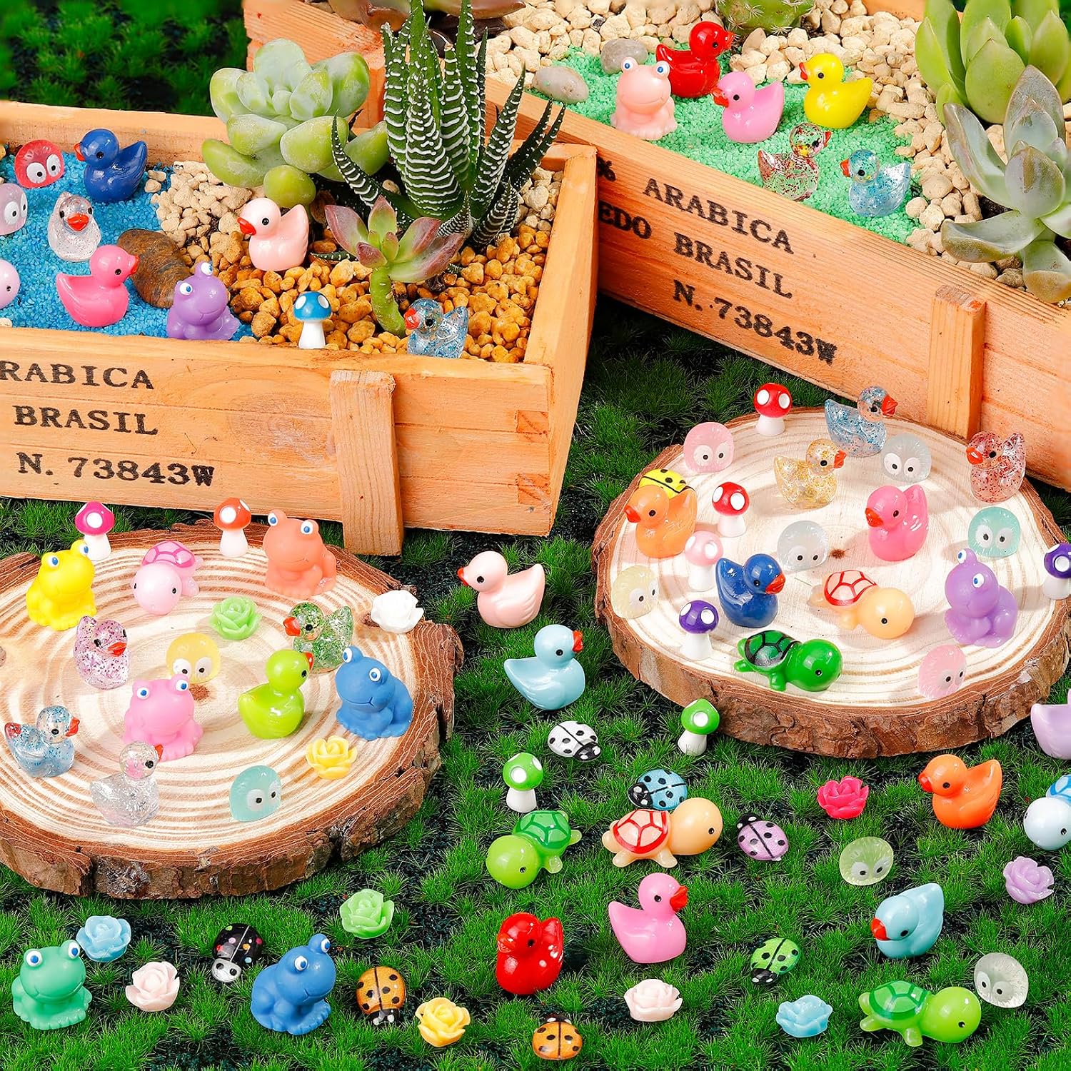 Detalle de 200 Pcs Mini Patio Miniatures: Colorful Resin Animal Figures for Fairy Gardens & Dollhouses