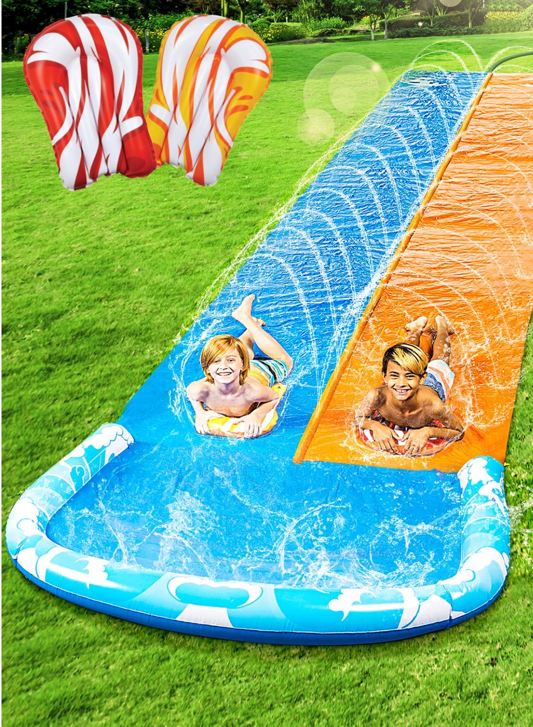 Detalle de JOYIN 22.5-ft Inflatable Water Slide with Built-In Sprinklers and 2 Bodyboard Boards
