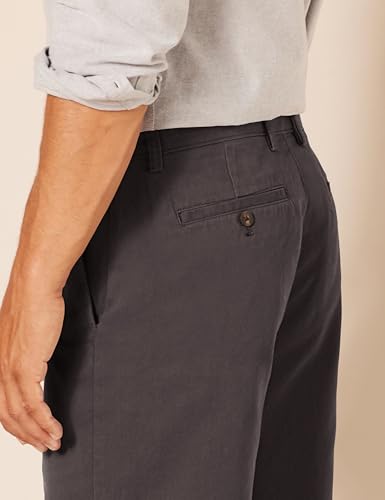 Thumbnail 3 de Amazon Essentials Men's Classic Fit 9" Chino Shorts with Pockets, Charcoal (40W)