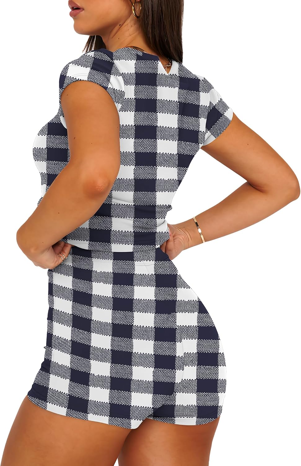 Detalle 2 de SAMPEEL Women's Two-Piece Lounge Set: Casual Summer Comfort (Crew Neck Tee + High-Waisted Shorts)