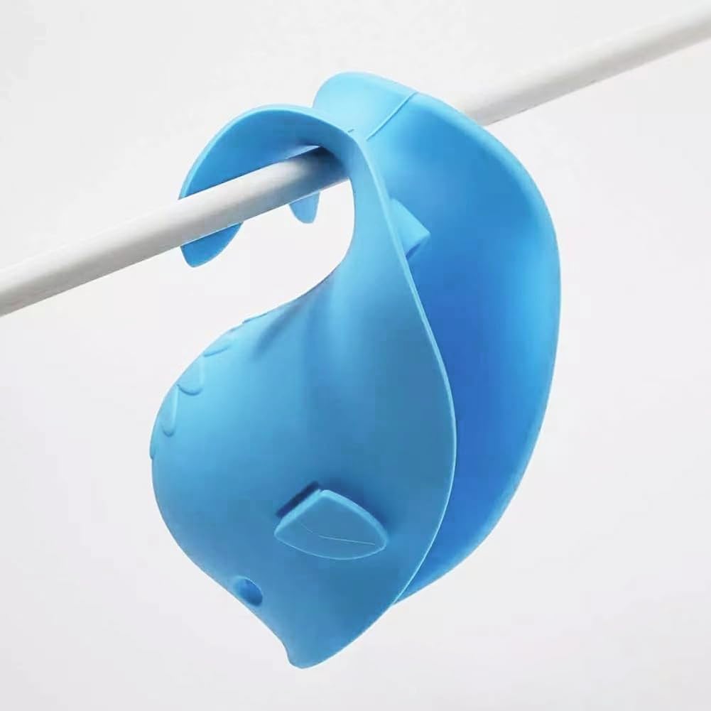 Detalle 2 de Baby Bathtub Faucet Cover Blue Whale