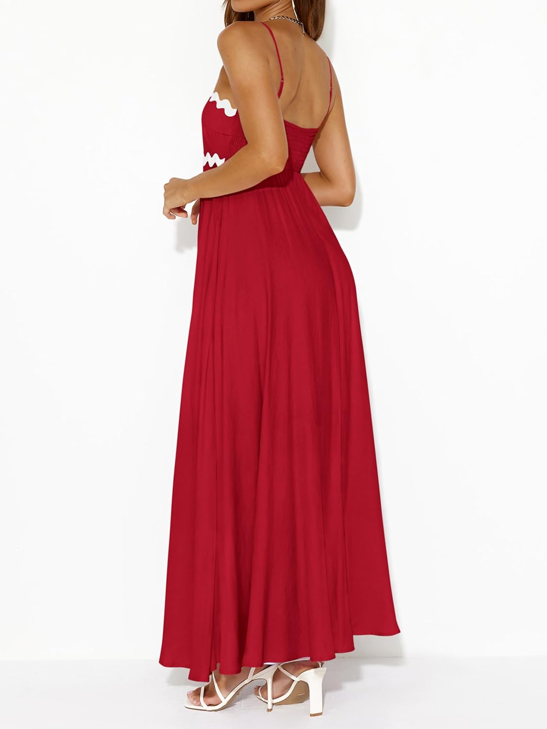 Detalle de PRETTYGARDEN Women's Spaghetti Strap Maxi Dress – Boho Smocked Back, 2026 Summer