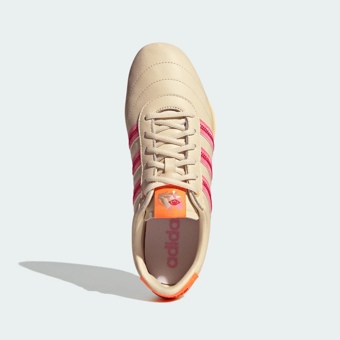 Detalle de ZAPATILLA GRAND COURT LO de Adidas: uso diario y estilo cómodo