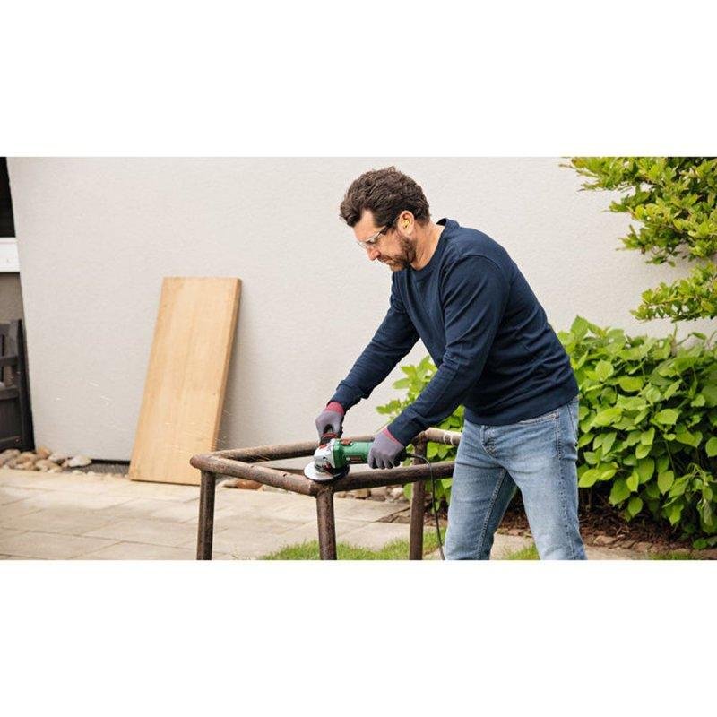 Detalle 2 de Amoladora angular Bosch Universalgrind 850-125: potencia y versatilidad para bricolaje y uso medio