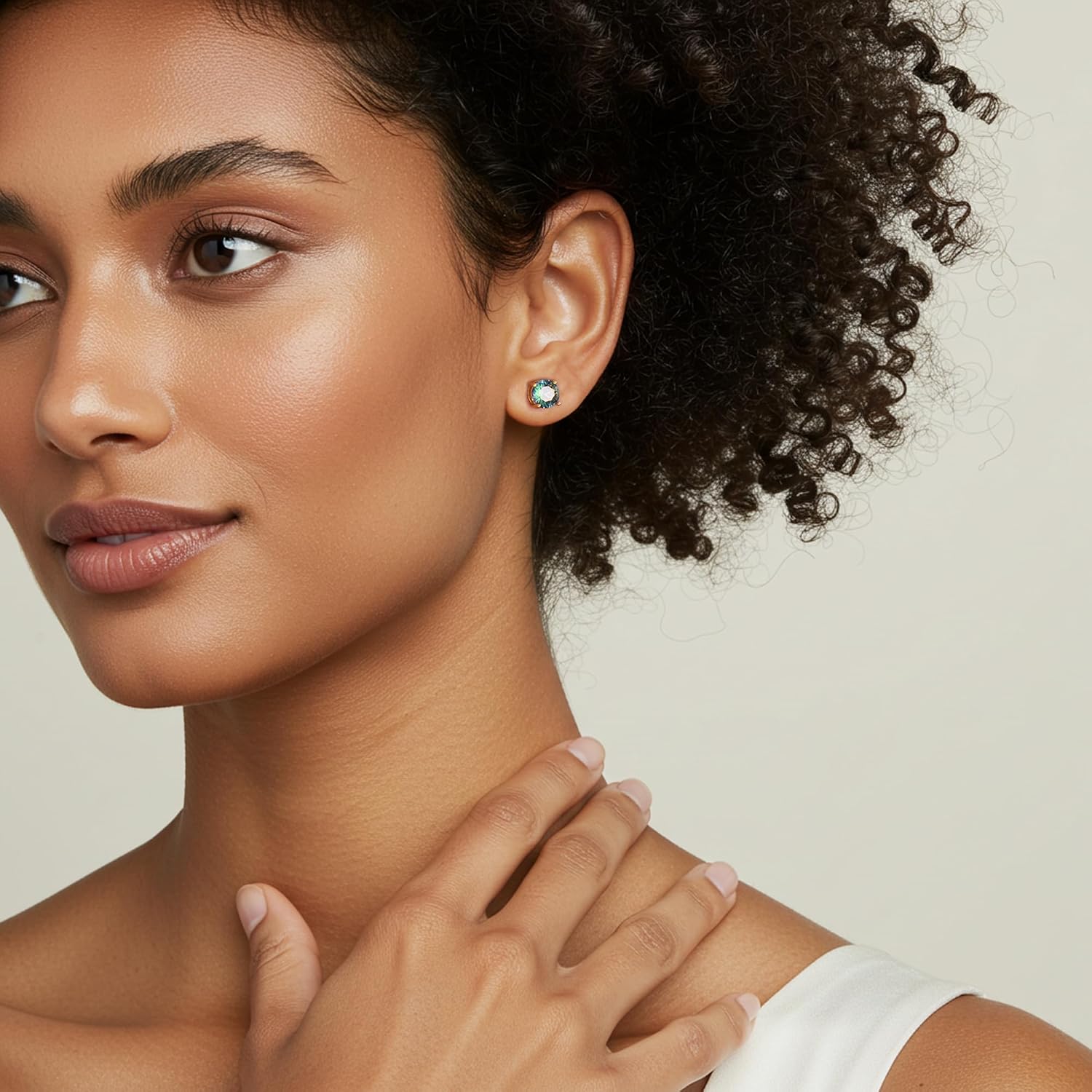 Detalle 2 de Stud Earrings, 14K Gold-Plated