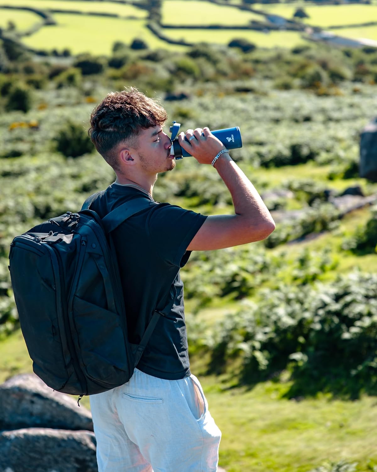 Thumbnail 6 de AORIN borraccia termica in acciaio inox 18/8 da 750 ml per bambini (senza BPA) con tappo a un solo tocco e 2 coperchi