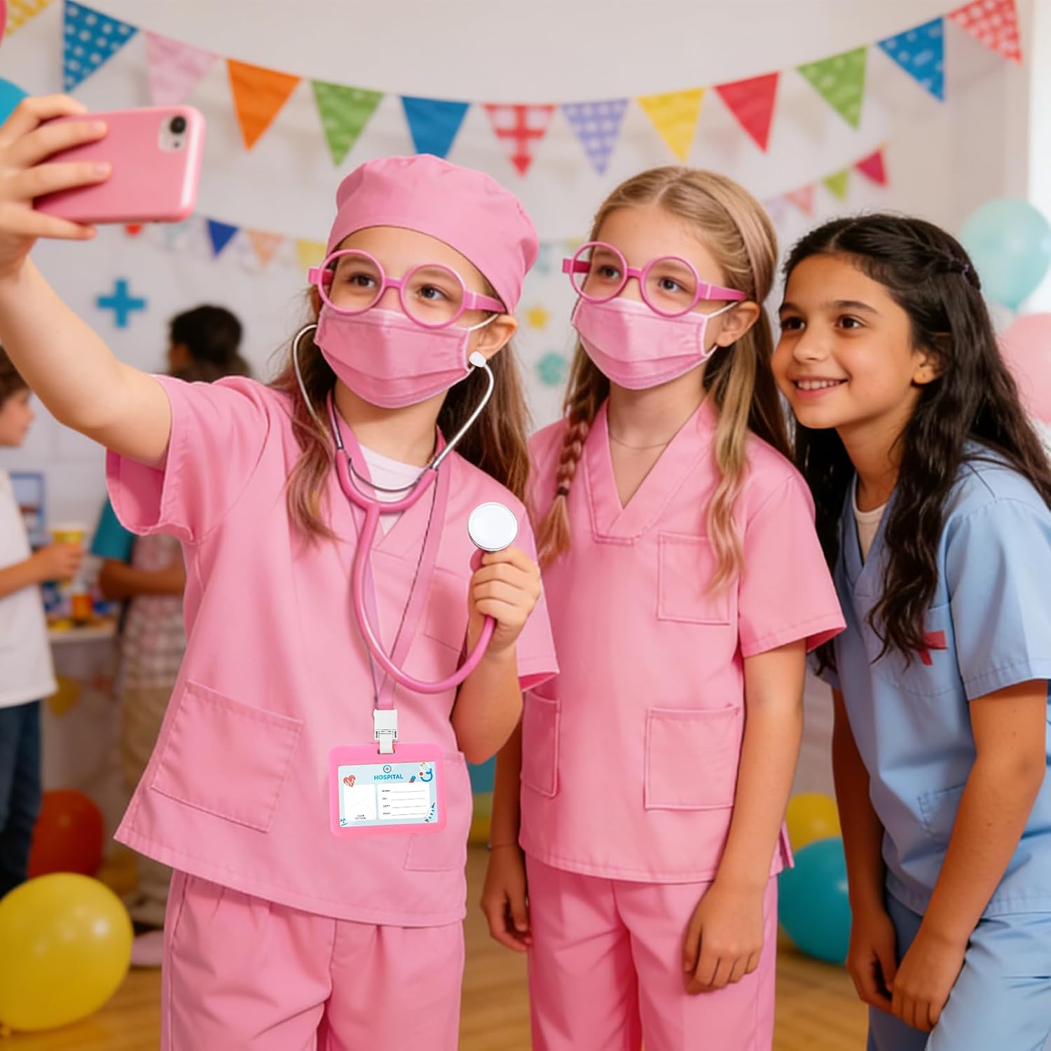 Detalle 2 de Wuclad 7-Piece Kids' Doctor Costume Scrubs with Working Stethoscope