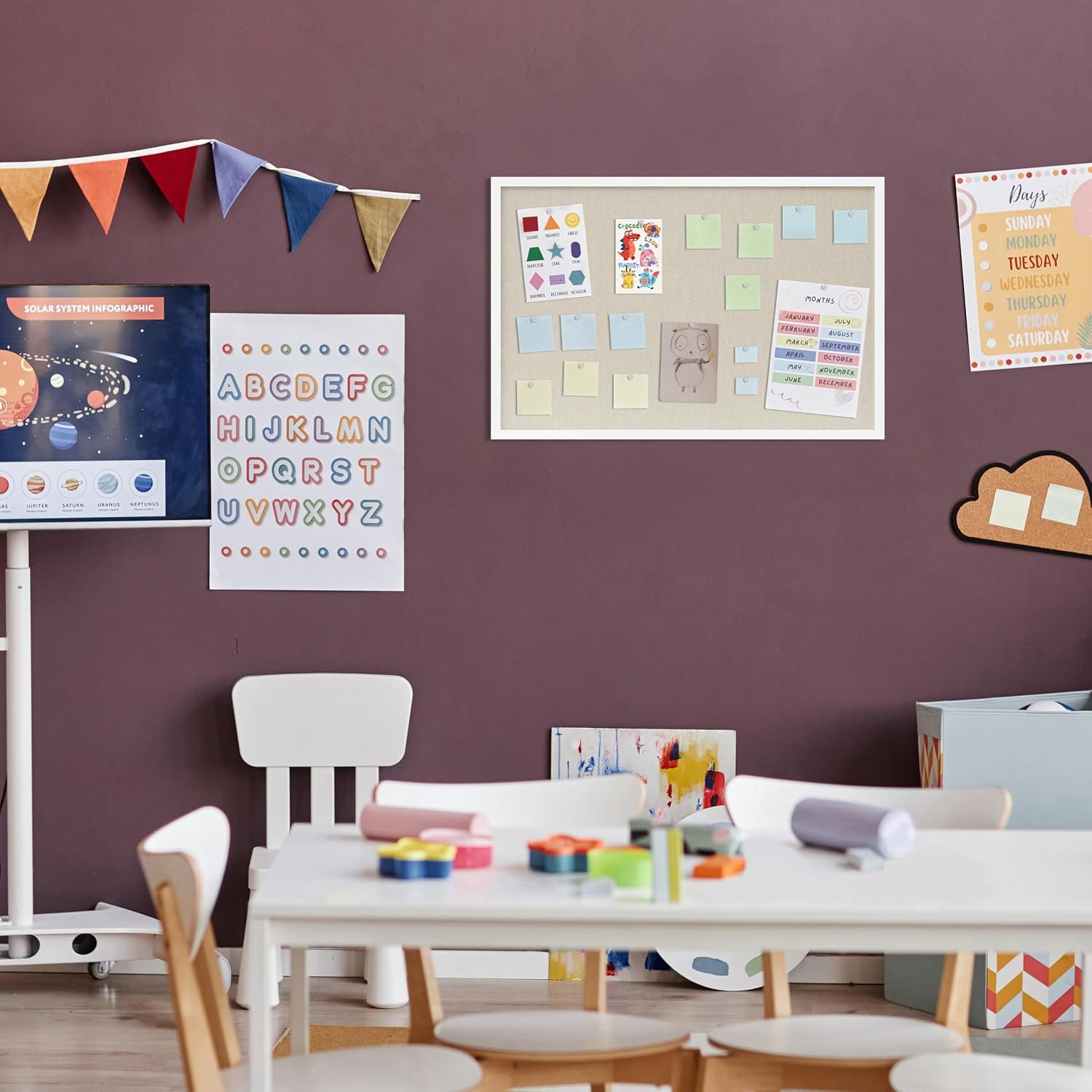Detalle 2 de DAHAPYBOO HAPYBLBO20X30WP1 White Linen Cork Board, 30" x 20