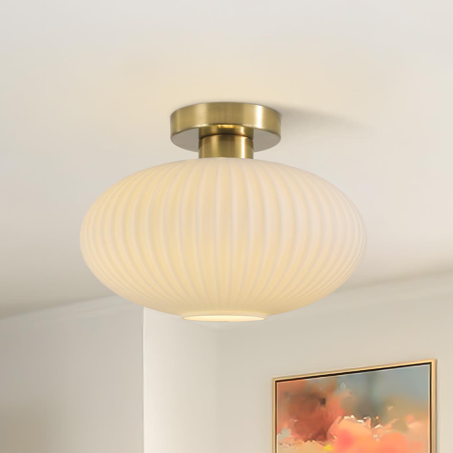 Detalle de BOKT BC1145-FT Mid-Century Ceiling Light with Ribbed Glass and Brushed Brass