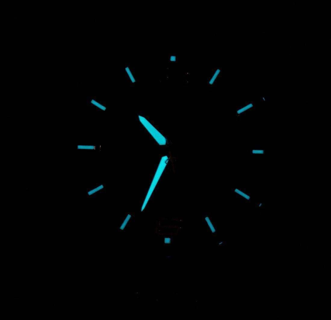 Detalle 2 de Citizen Eco-Drive Homme 10 ATM