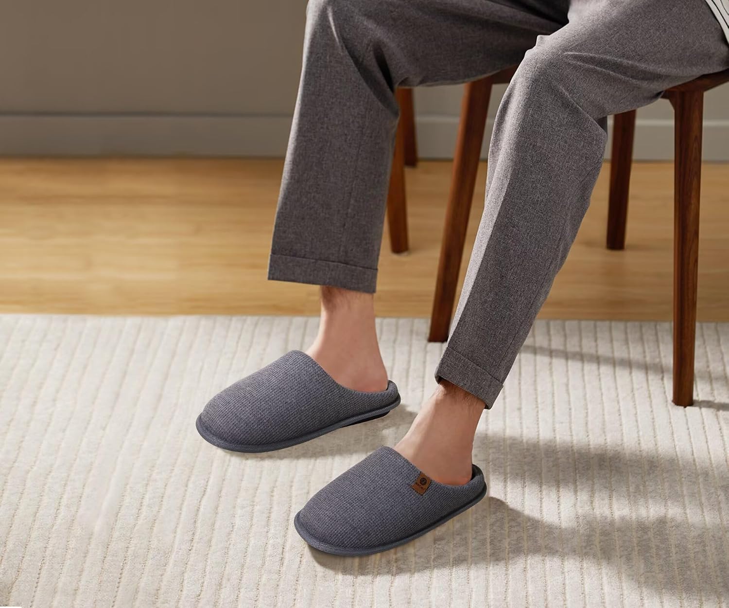 Detalle de ONCAI Pantofole da uomo invernali con memory foam, pelliccia sintetica e suola antiscivolo (EU 40–49)