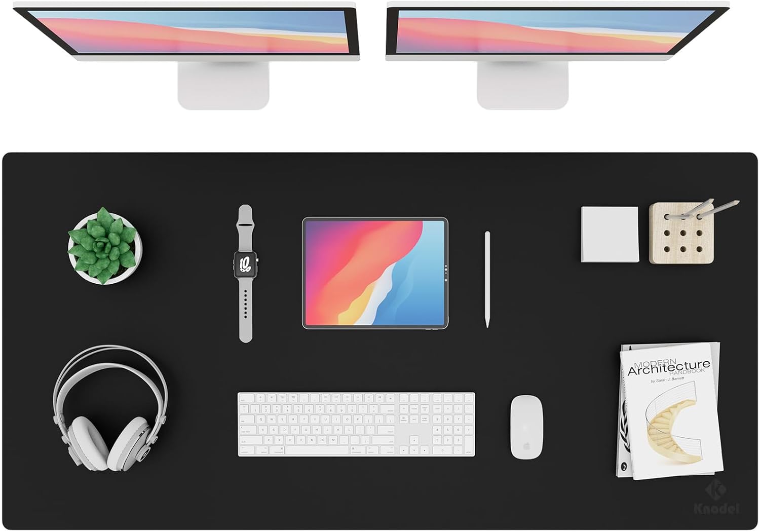 Detalle de K KNODEL Large Office Leather Desk Mat (120x60cm) – Black PVC leather blotter, mouse and keyboard pad