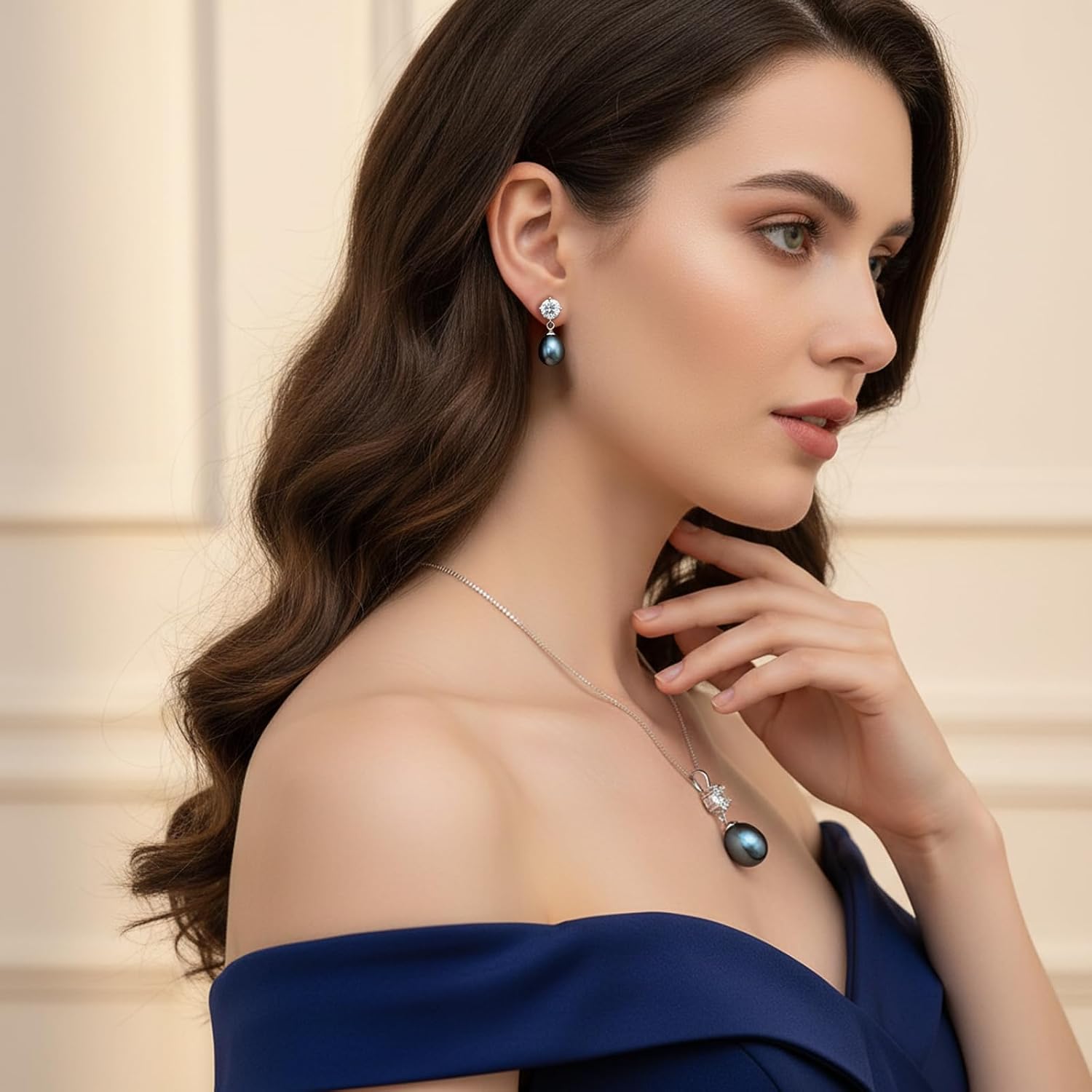 Detalle de COYATE Pearl Necklace and Earrings Set with 925 Sterling Silver Clasps