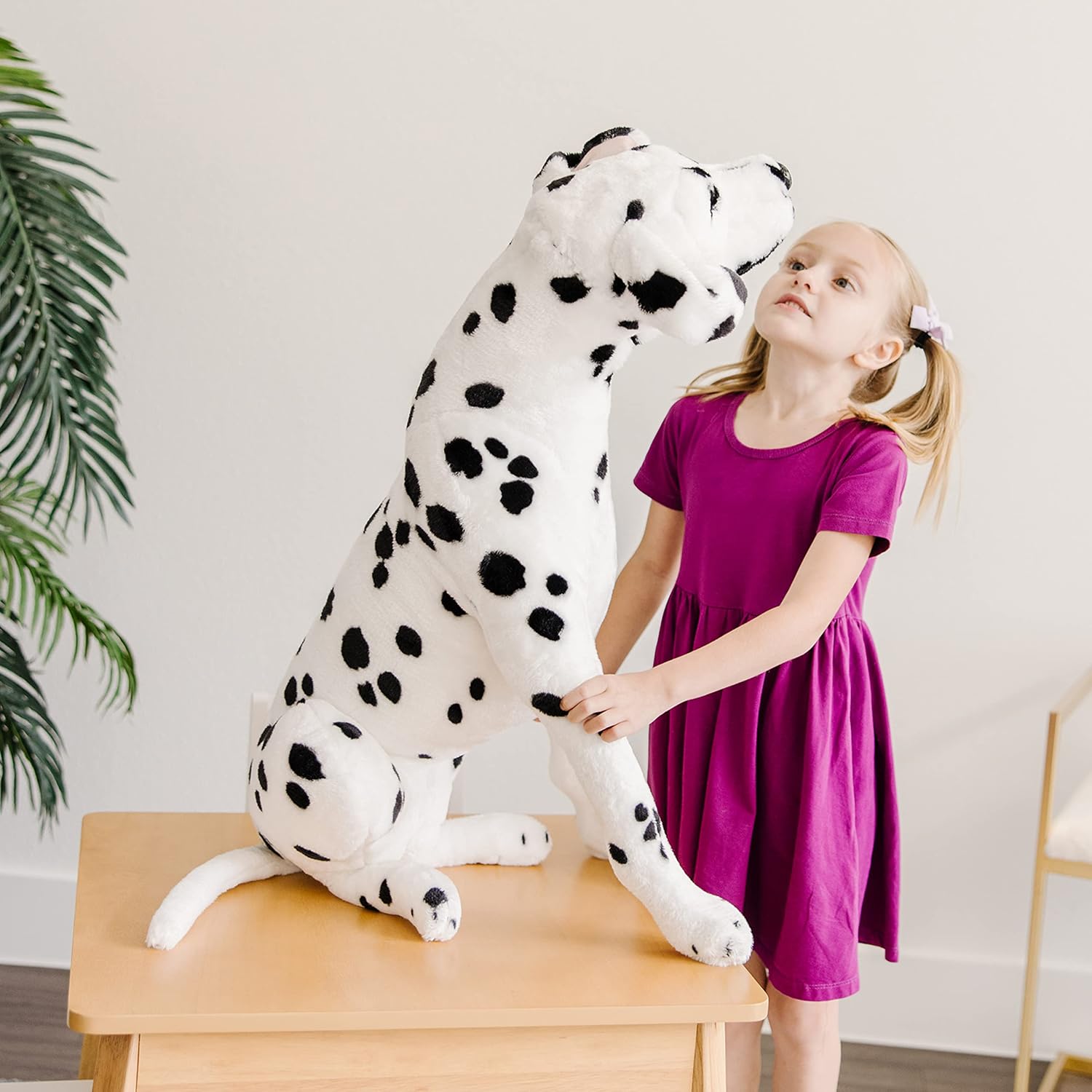 Detalle 2 de Melissa & Doug Dalmatian stuffed animal, over 2 feet tall