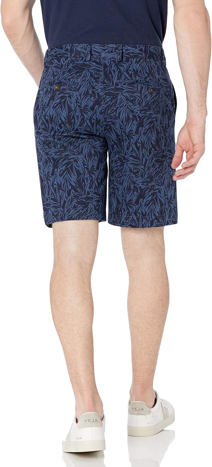 Detalle 2 de Amazon Essentials Men's Classic Fit 9" (23cm) Pocketed Chino Shorts