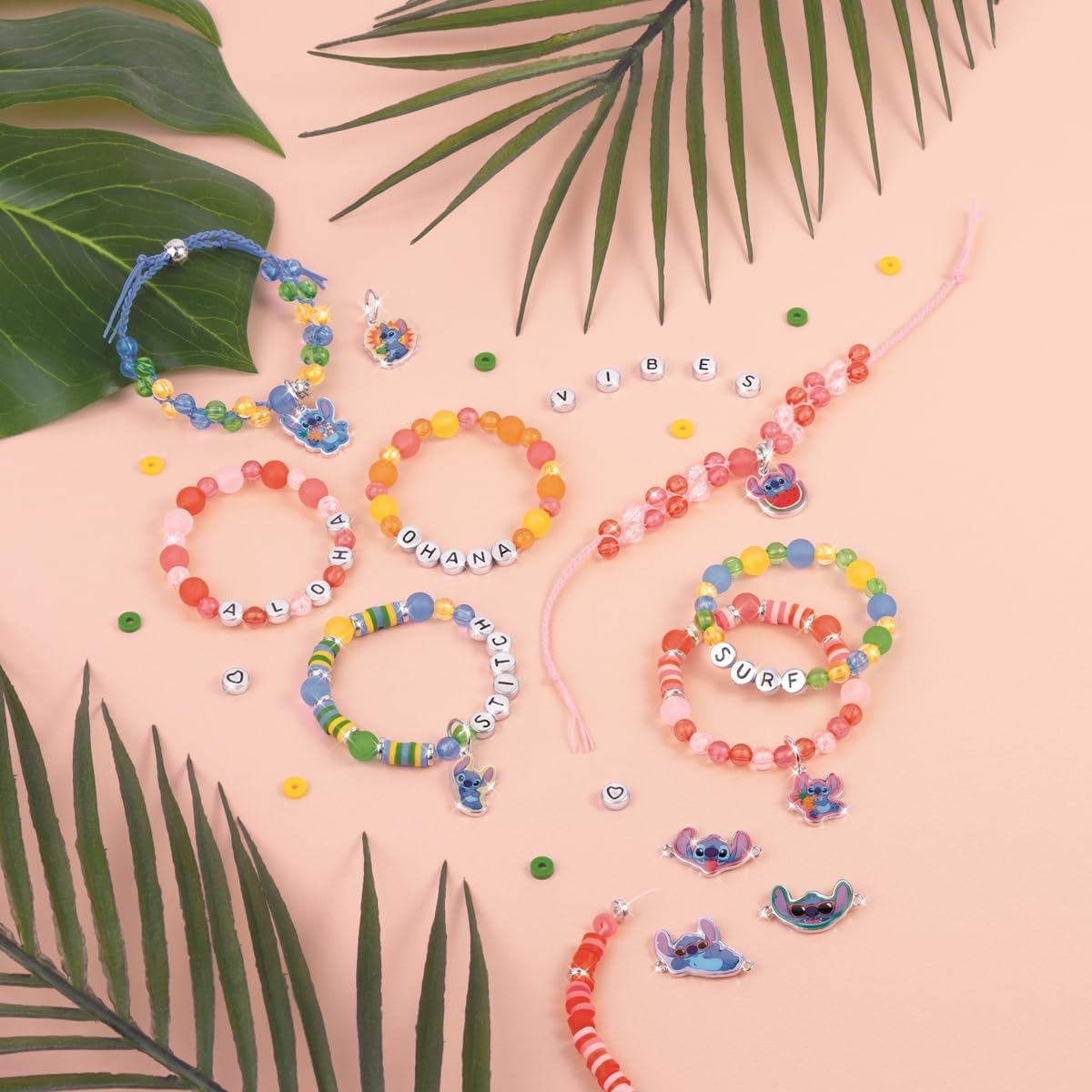Thumbnail 4 de Make It Real Disney Stitch sieradenmaakset met 1.865 onderdelen en 12 armbanden