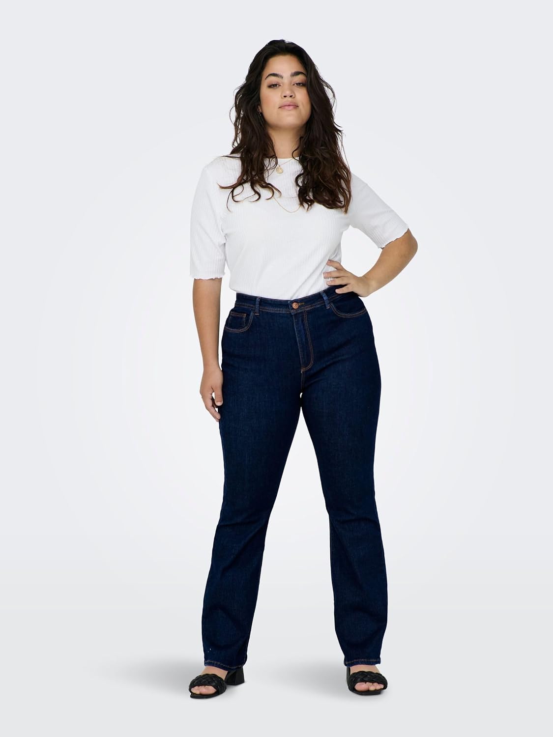 Thumbnail 4 de Only Carmakoma Carsally HW Flared Jeans Mujer
