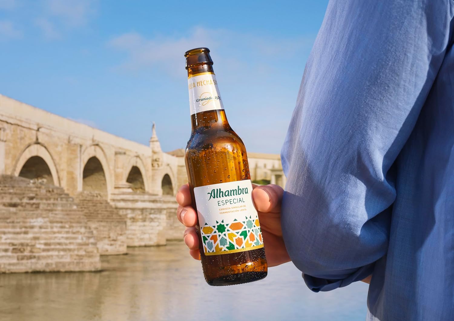 Detalle 2 de Alhambra Especial Pack 24 Latas 33cl 🍺