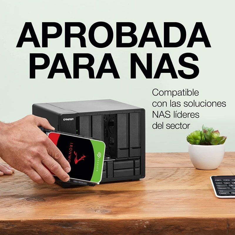 Detalle de Seagate IronWolf NAS 3.5" 1TB SATA 3 — fiabilidad para NAS multiusuario, ideal para small business