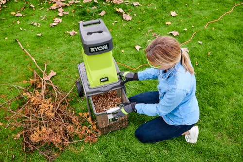 Detalle 2 de RYOBI Broyeur de Végétaux 2500 W RSH2545B – Bac 40 L, Roues, Système à Couteaux