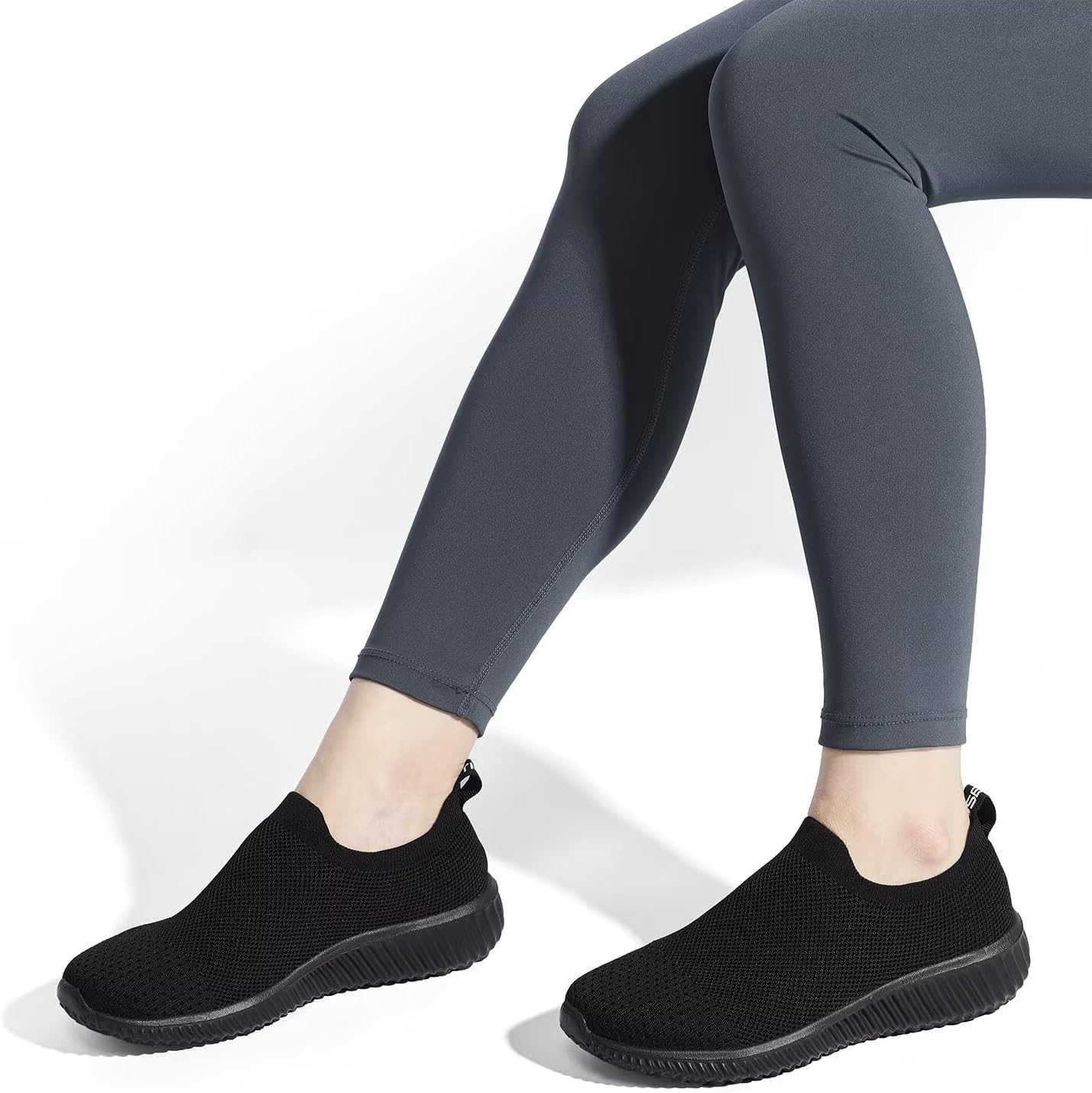 Thumbnail 5 de TIOSEBON Women's Slip On Trainers: Comfortable Memory Foam Breathable Mesh Sneakers