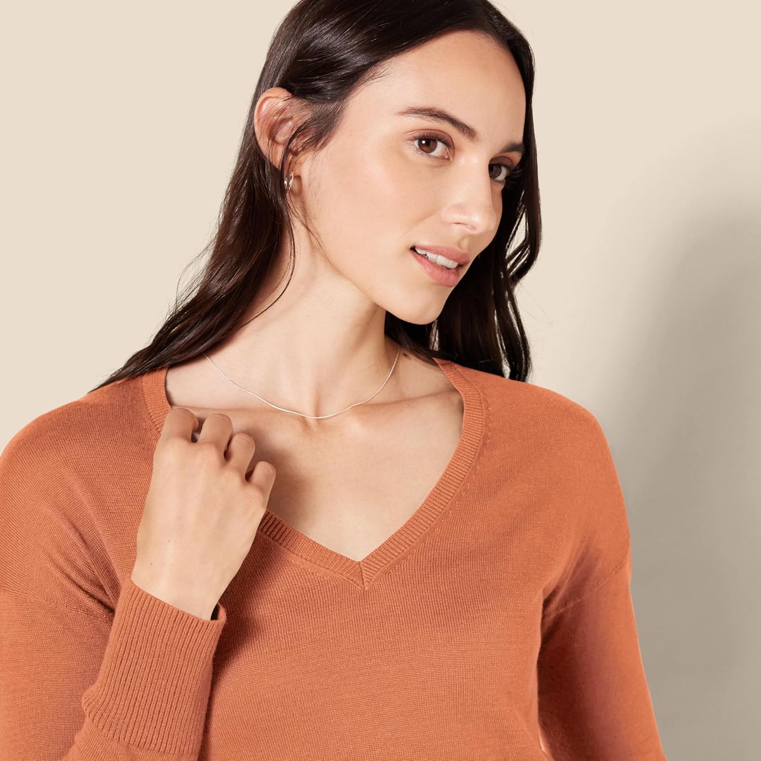 Thumbnail 2 de Amazon Essentials Damen Tunika-Pullover mit V-Ausschnitt und langen Ärmeln – leichter Baumwollmix (auch in Übergröße)