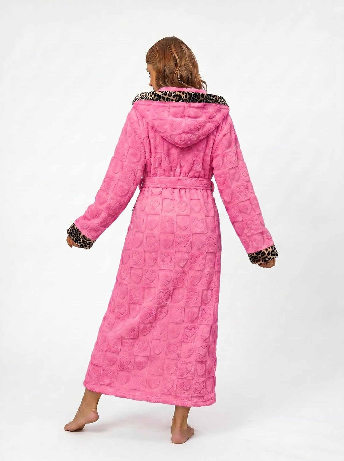 Detalle 2 de RONGTAI Womens Soft Fuzzy Fleece Leopard Bathrobe with Pockets & Belt