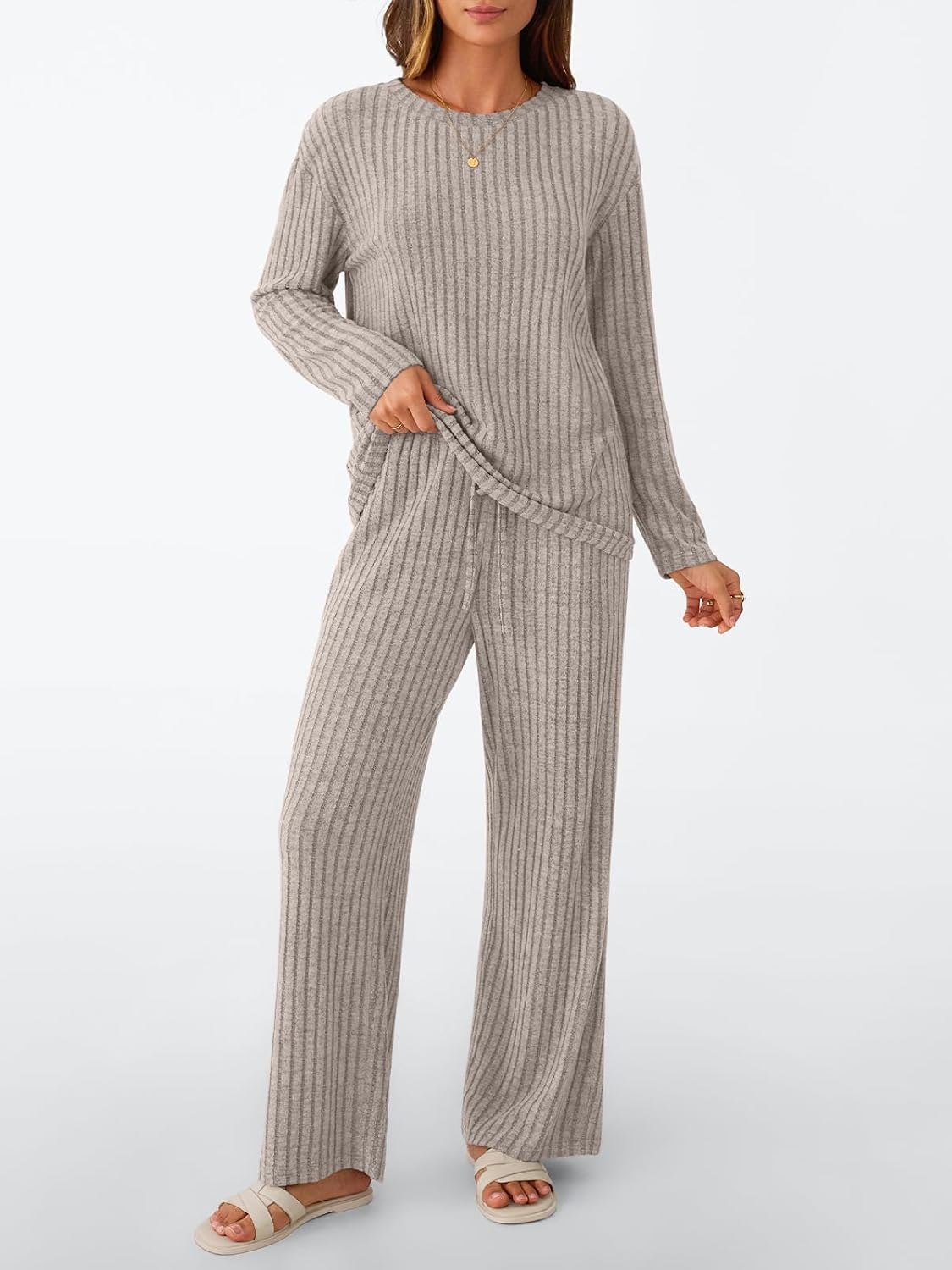 Detalle 2 de LILLUSORY Lounge Set 2-Piece 2026