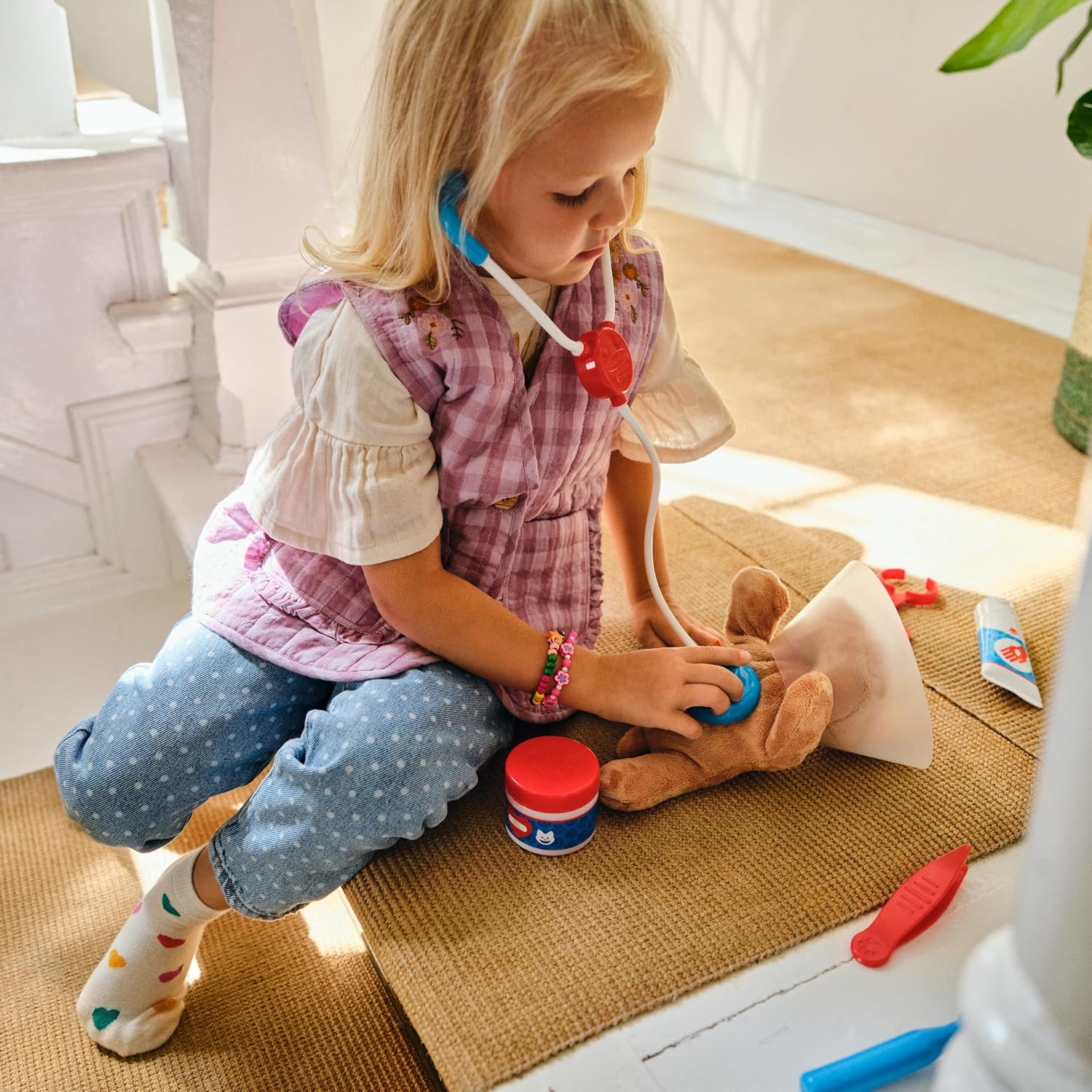 Thumbnail 1 de Melissa & Doug Examine and Treat Vet Play Set 24-Piece