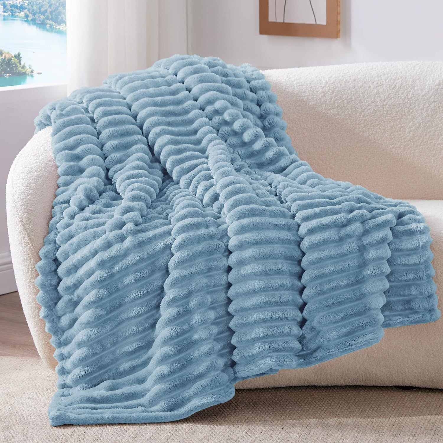 Detalle 1 de BEDELITE Light Blue Fleece Throw Blanket, 50 x 60 in, 300 GSM Stripes