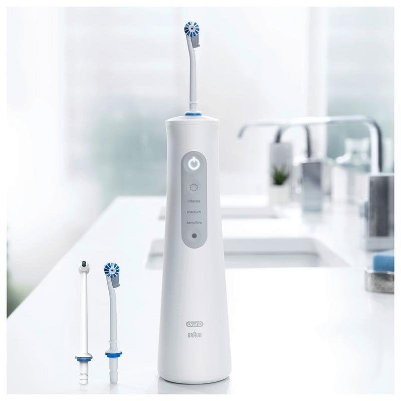 Detalle 2 de Oral-B AquaCare 6 Pro-Expert inalámbrico Oxyjet Blanco: irrigador para una limpieza bucal profesional en casa