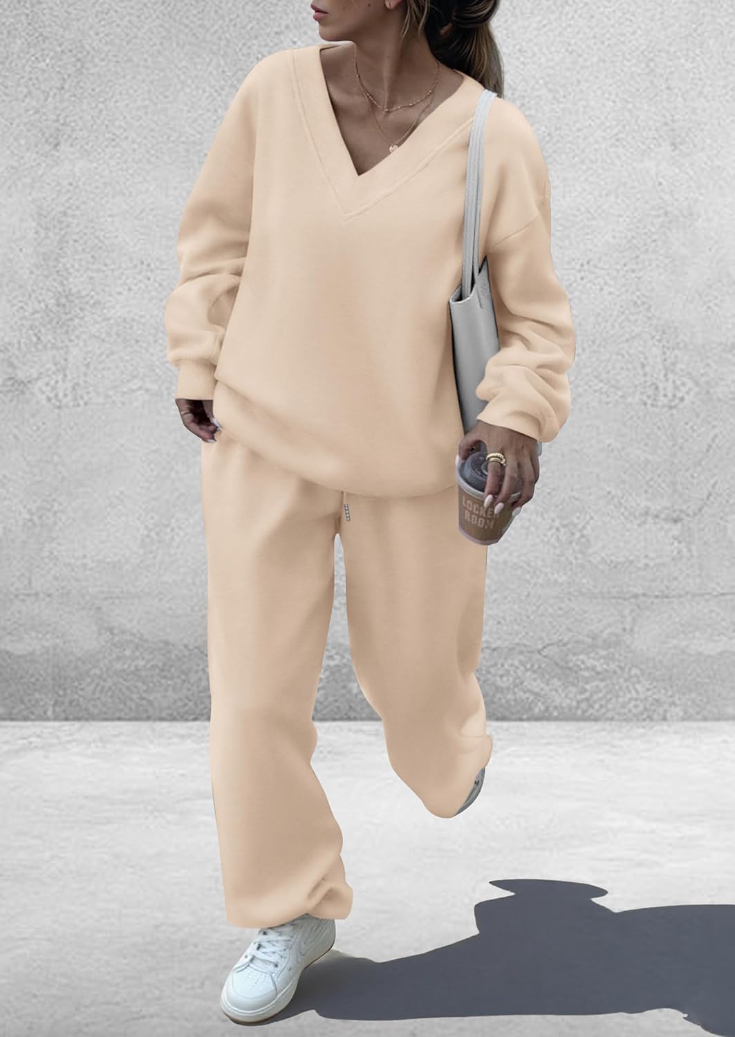 Detalle de Two Piece Knit Tracksuit Set V Neck