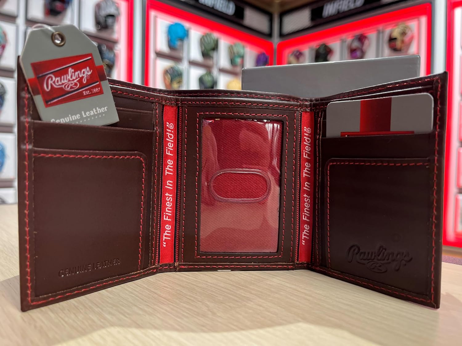 Detalle 2 de Rawlings Men’s Trifold Wallet Collection Genuine Leather (Multiple Styles & Colors)
