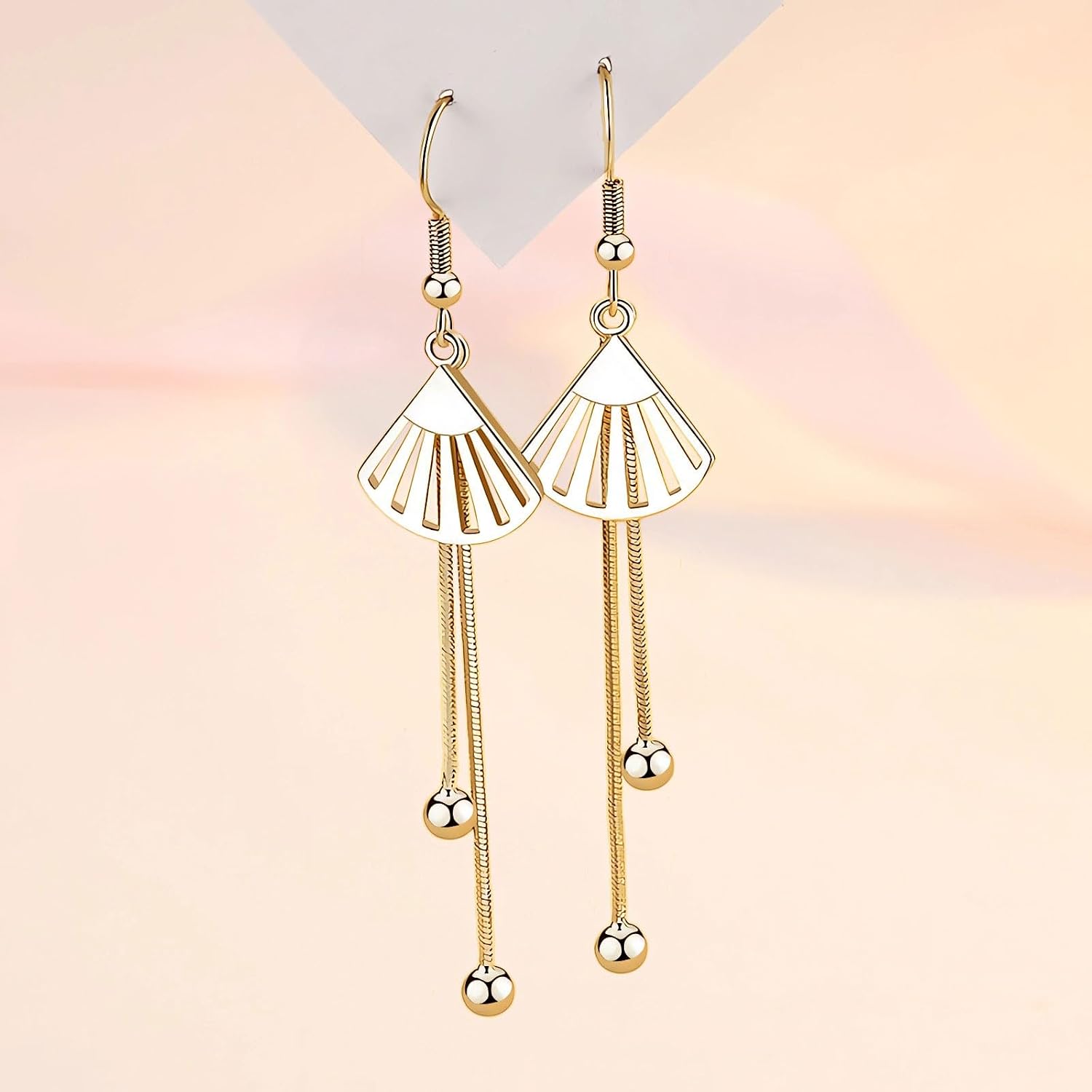 Detalle de Kamise Silver Dangle Earrings 8cm