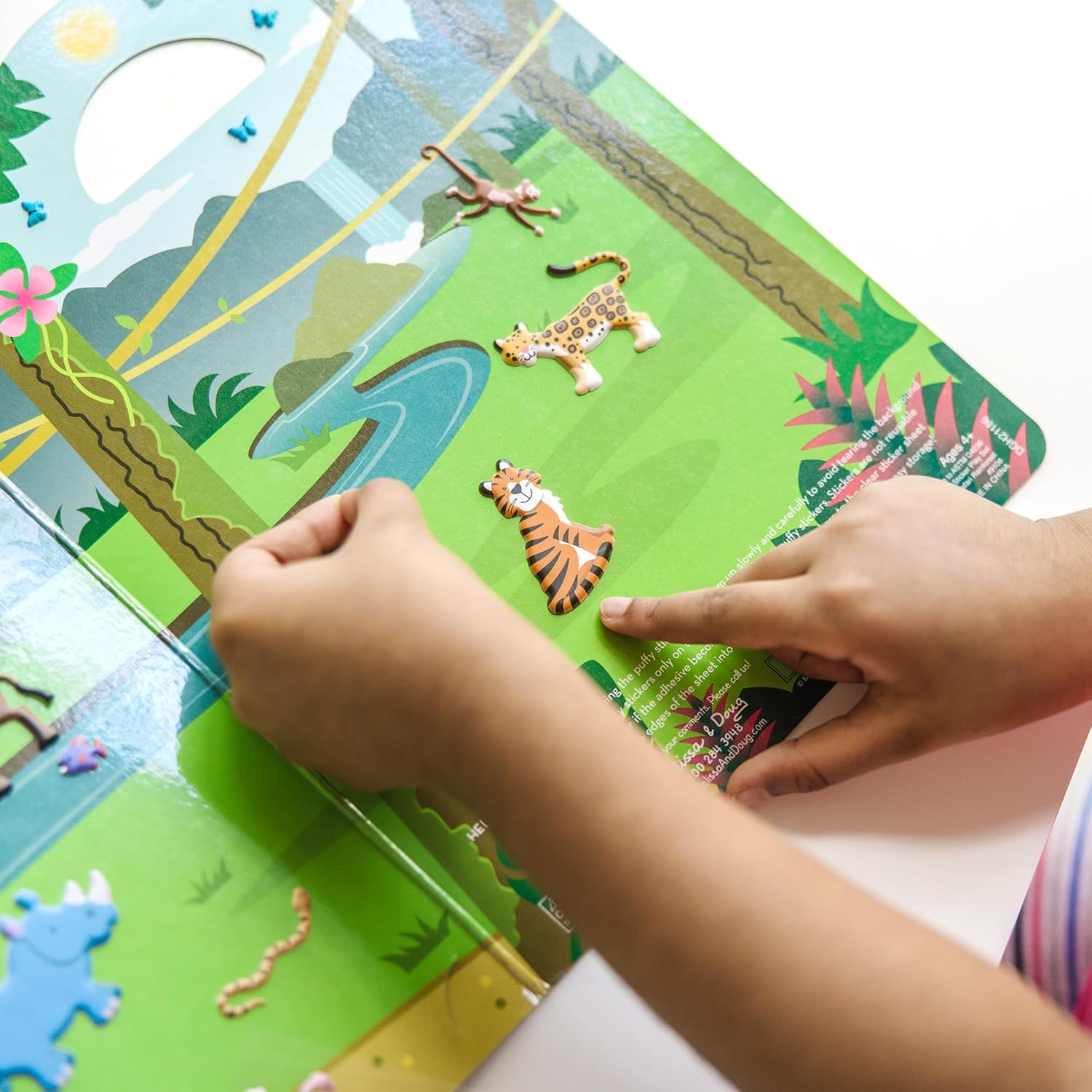 Thumbnail 5 de Melissa & Doug Libro adesivi attacca e stacca riutilizzabili Safari (4+ anni, certificati FSC)
