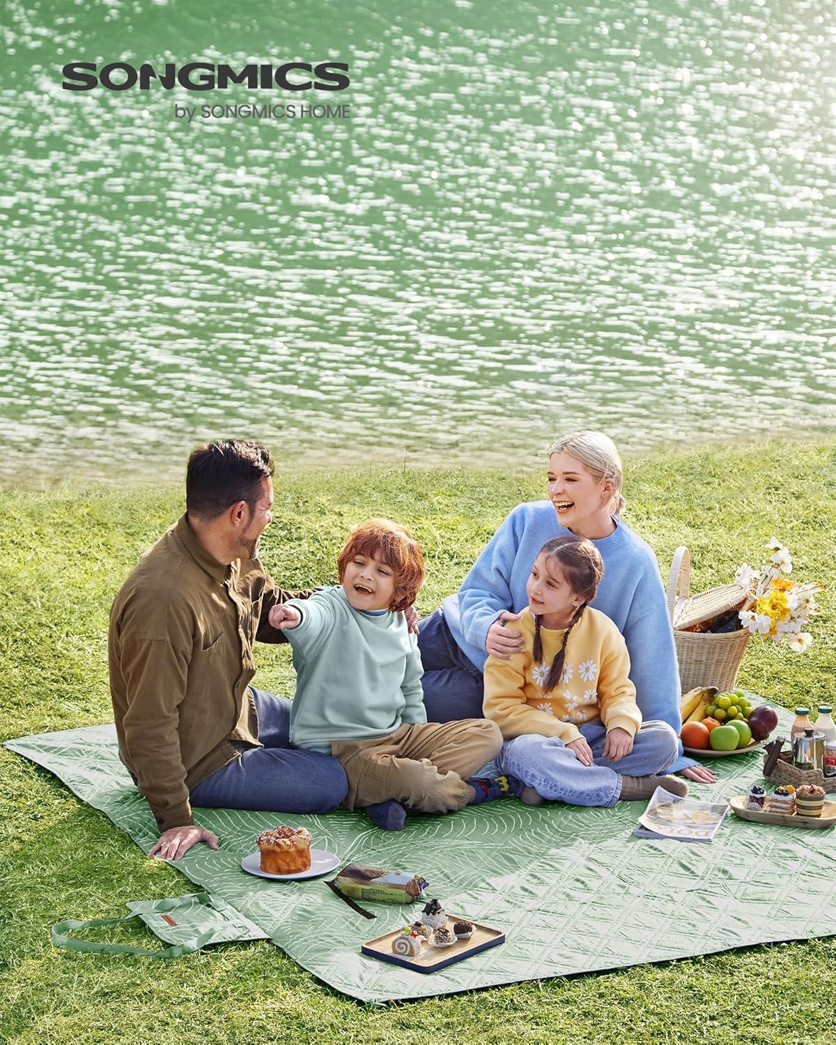 Thumbnail 1 de SONGMICS Couverture de pique-nique GCM010C02 200 x 200 cm avec 4 piquets, motif feuilles vert menthe