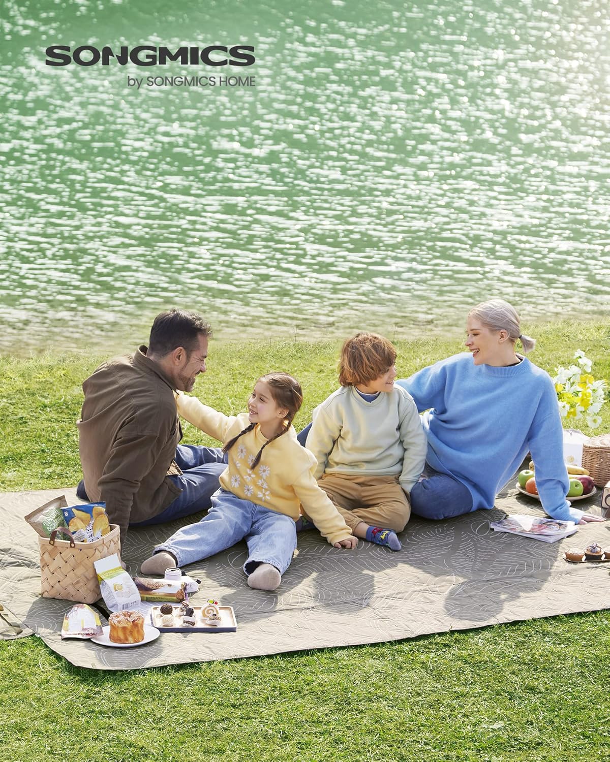 Detalle de SONGMICS Picknickdecke 300 x 200 cm, khaki mit Farnmuster, wasserdicht, 4 Erdankern, maschinenwaschbar, faltbar