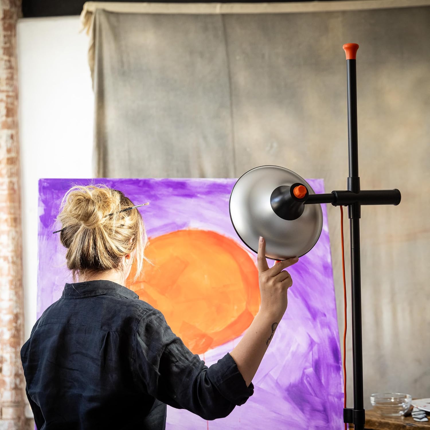Detalle de Daylight Artist Studio Lamp 2 – lampa LED 6000 lx, CRI 95+, klosz 24 cm