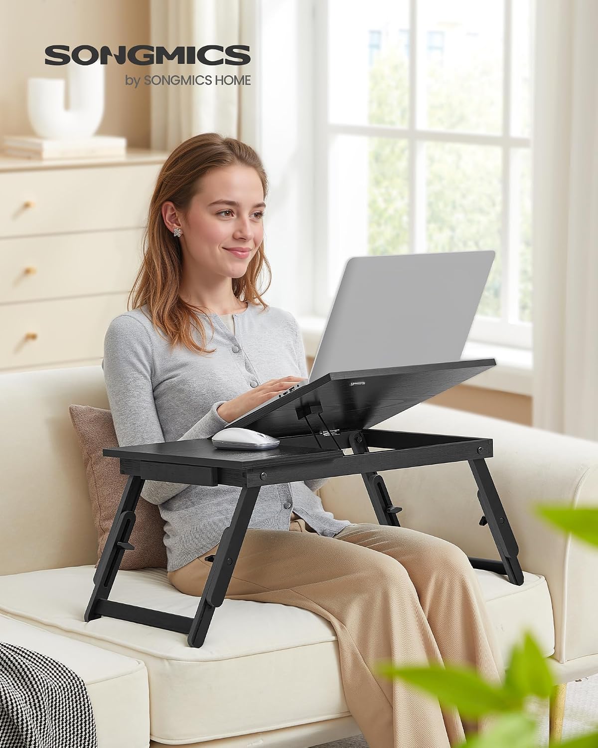 Detalle de SONGMICS LLD105BE01 Bed Laptop Table (bamboo) with adjustable angle and height, drawer & foldable stand