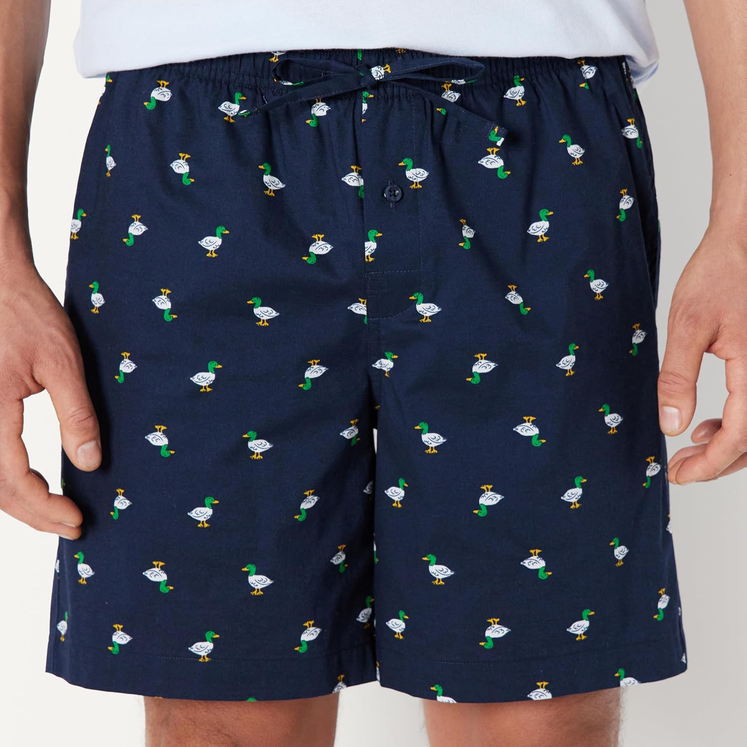 Thumbnail 3 de Amazon Essentials Herren Pyjama-Set aus T-Shirt und Relaxed-Fit-Shorts, Baumwoll-Stretch-Popeline