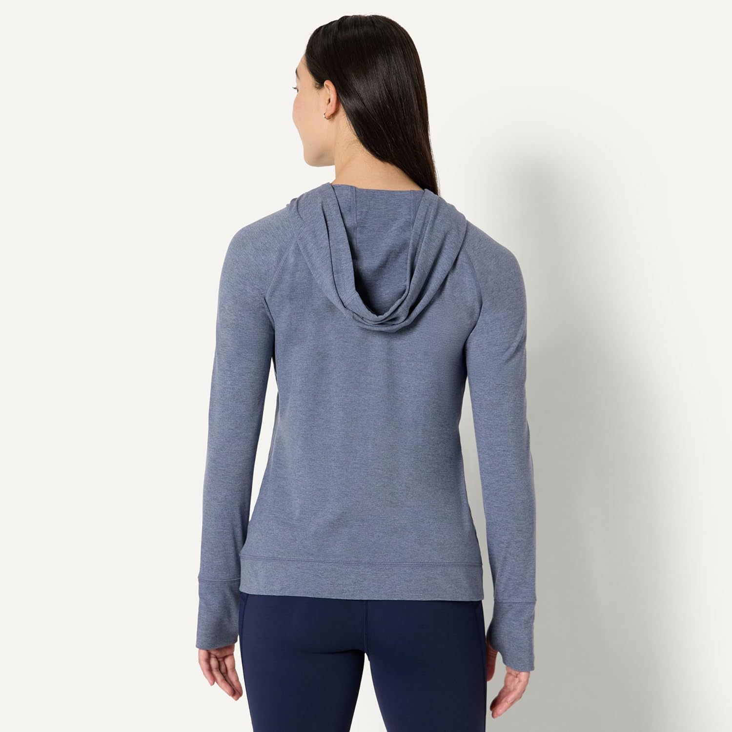 Thumbnail 2 de Amazon Essentials Women's Athletic Soft Performance Lightweight Zip Up Hoodie Jacket