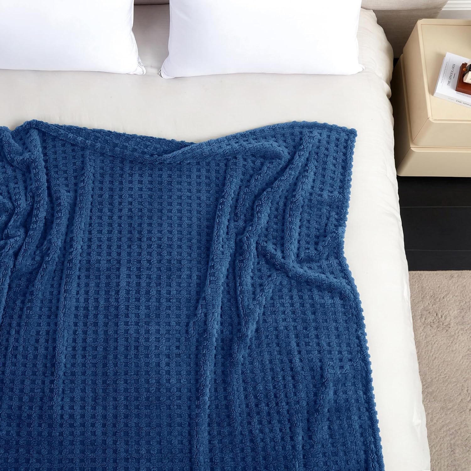 Detalle 1 de Serenhom Throw Blanket 50 x 60 Inches