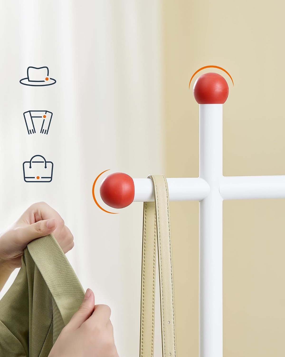 Detalle de SONGMICS HOME ZINA Collection HSR171W01 kledingrek met wielen en twee roedes