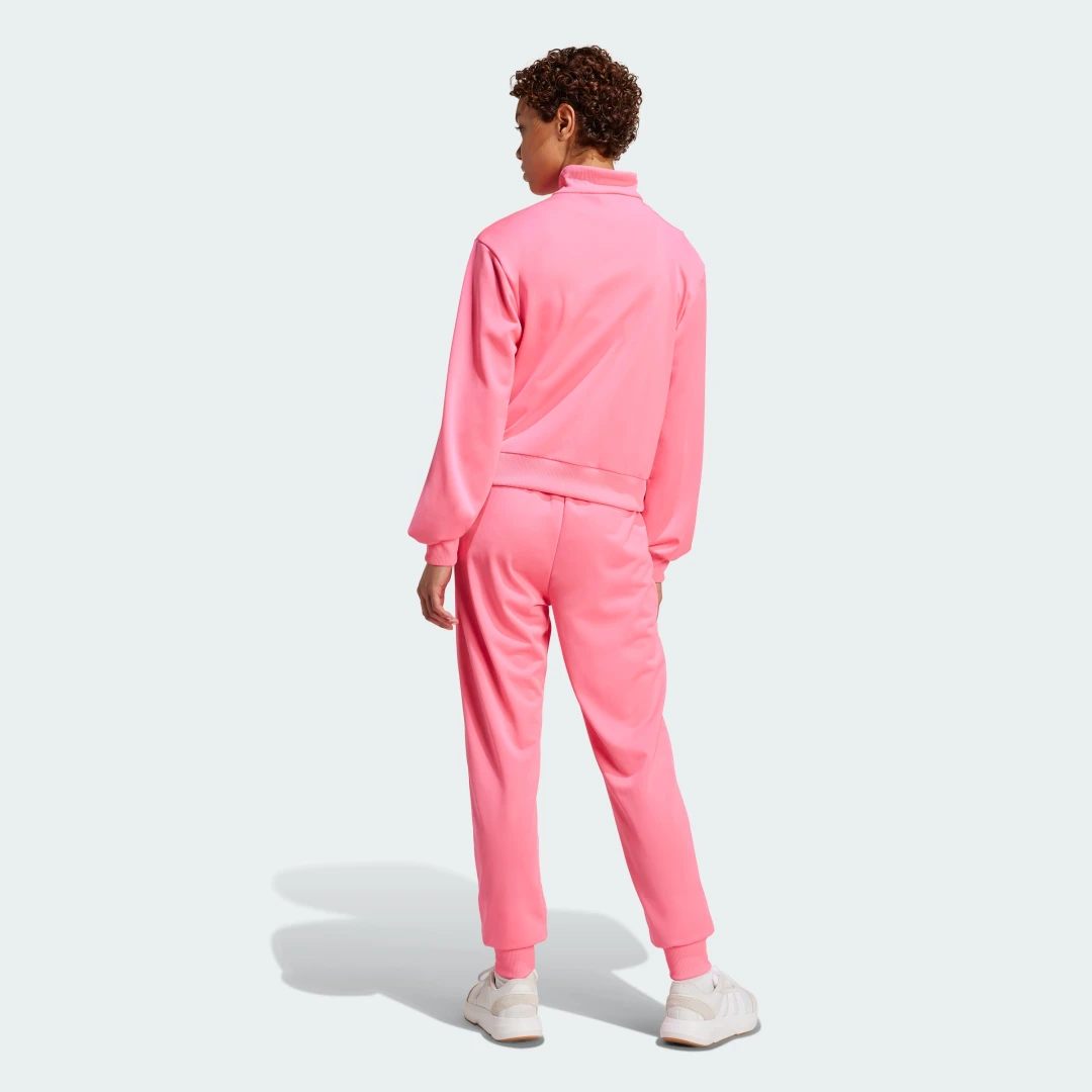 Detalle 2 de Adidas Chándal Essentials Feel Cozy Rosa: ¿vale la pena para tu día a día?