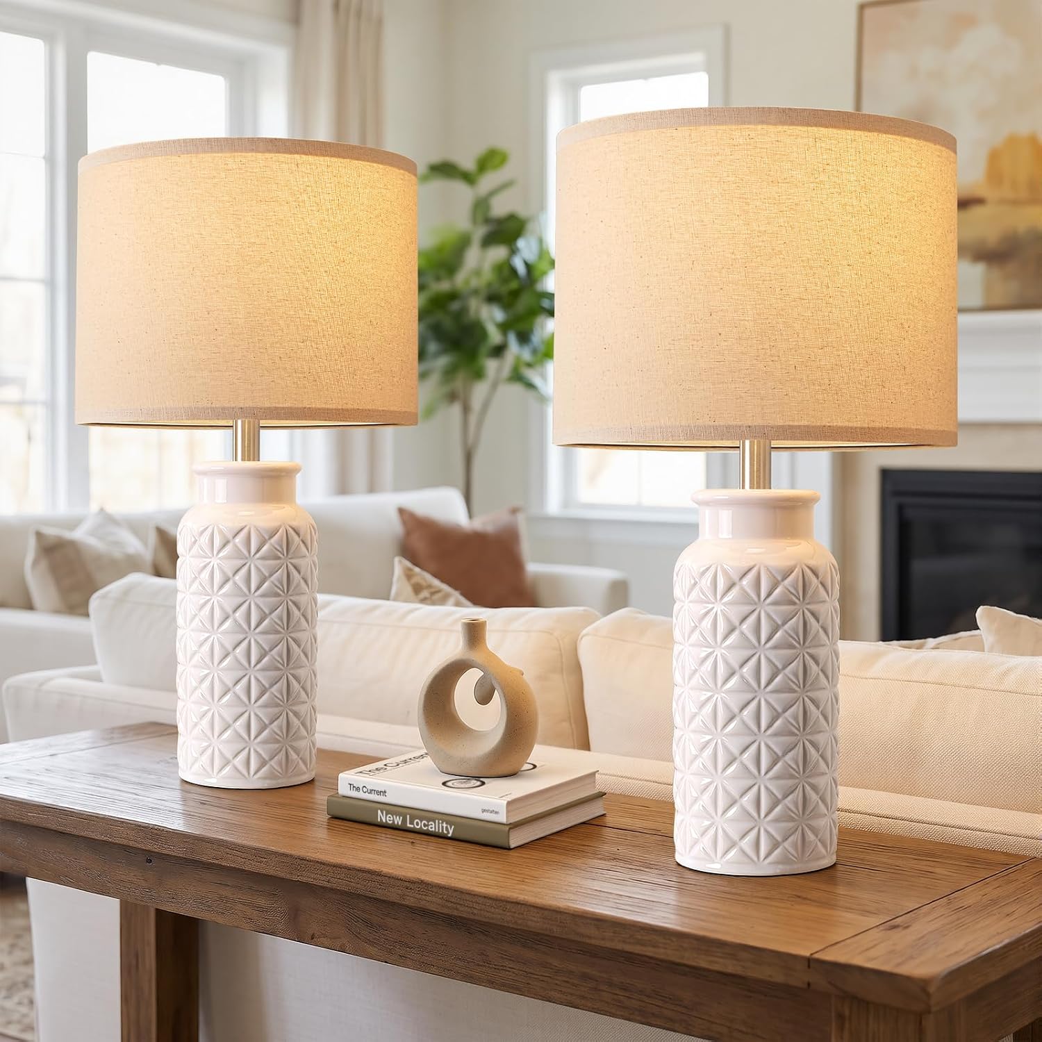 Detalle de Innqoo 22.6-Inch Ceramic Table Lamps, Set of 2, White Linen Shades