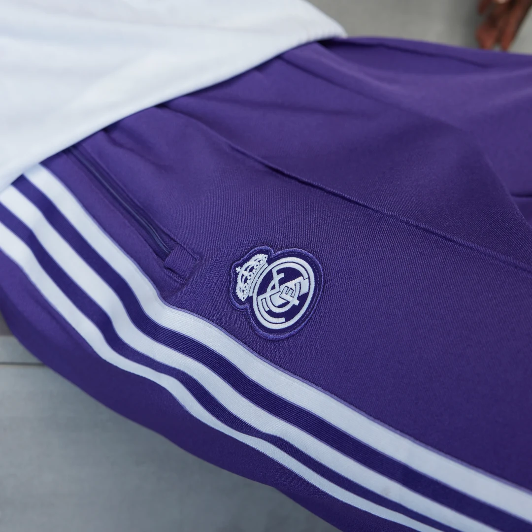Thumbnail 2 de Pantalón Real Madrid Terrace Icons de Adidas — violeta, comodidad con historia