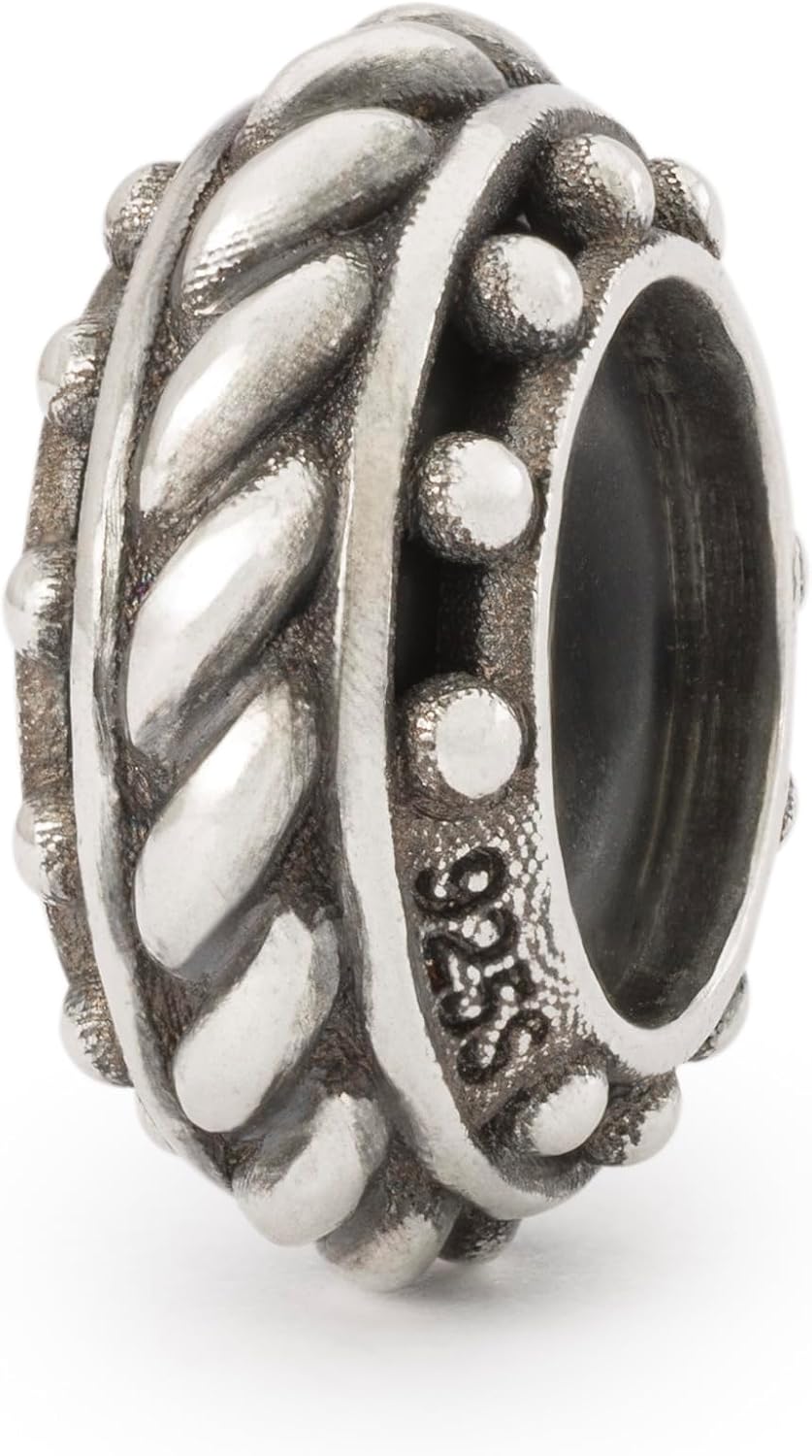 Detalle de Trollbeads Herbst Kollektion Pfad des Glücks 2024 – Silberbeads, handgefertigt (TAGBE-10285 Zeitlos Spacer)
