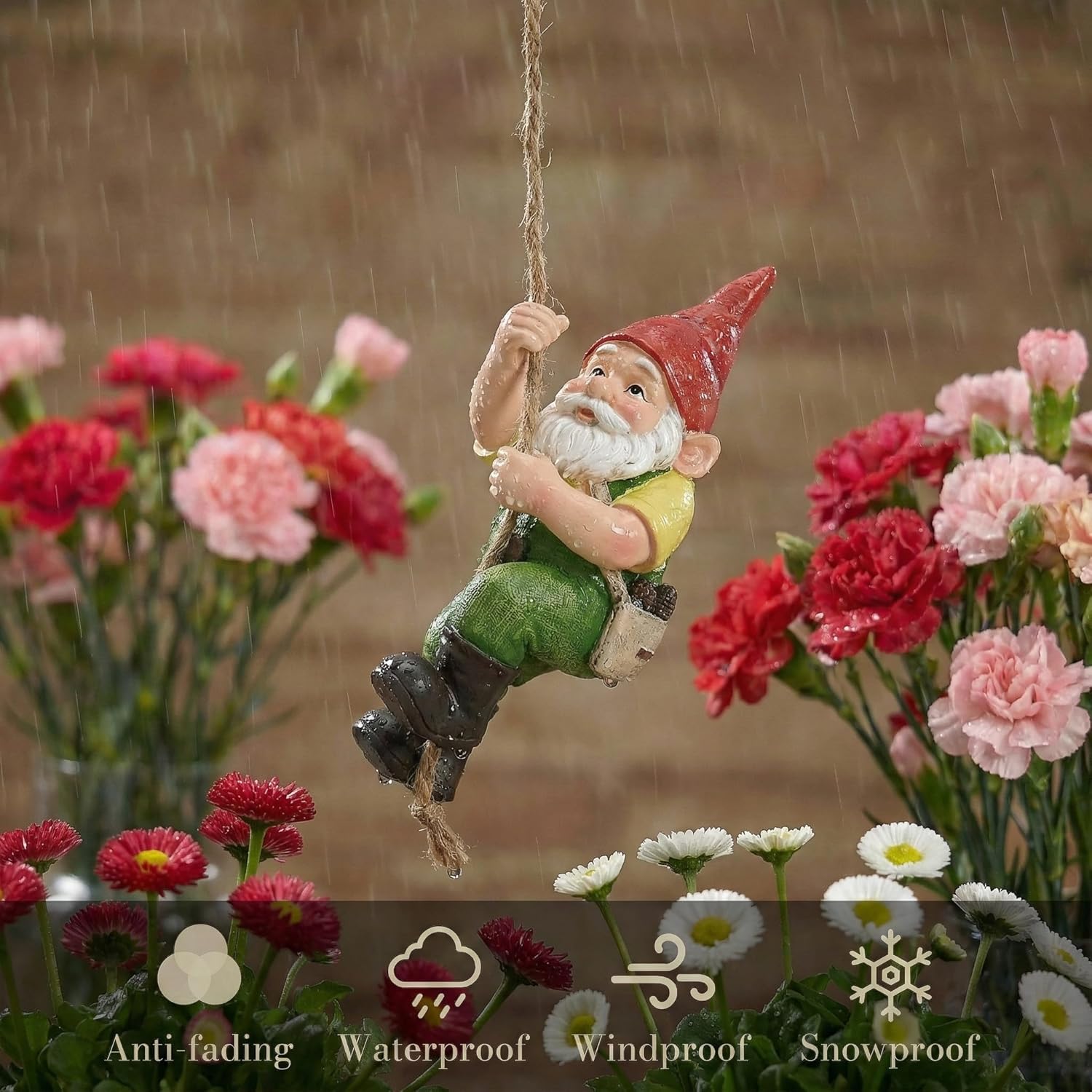 Detalle de TERESA'S COLLECTIONS Garden Ornaments Outdoor: Tree Hanging Gonks in Green